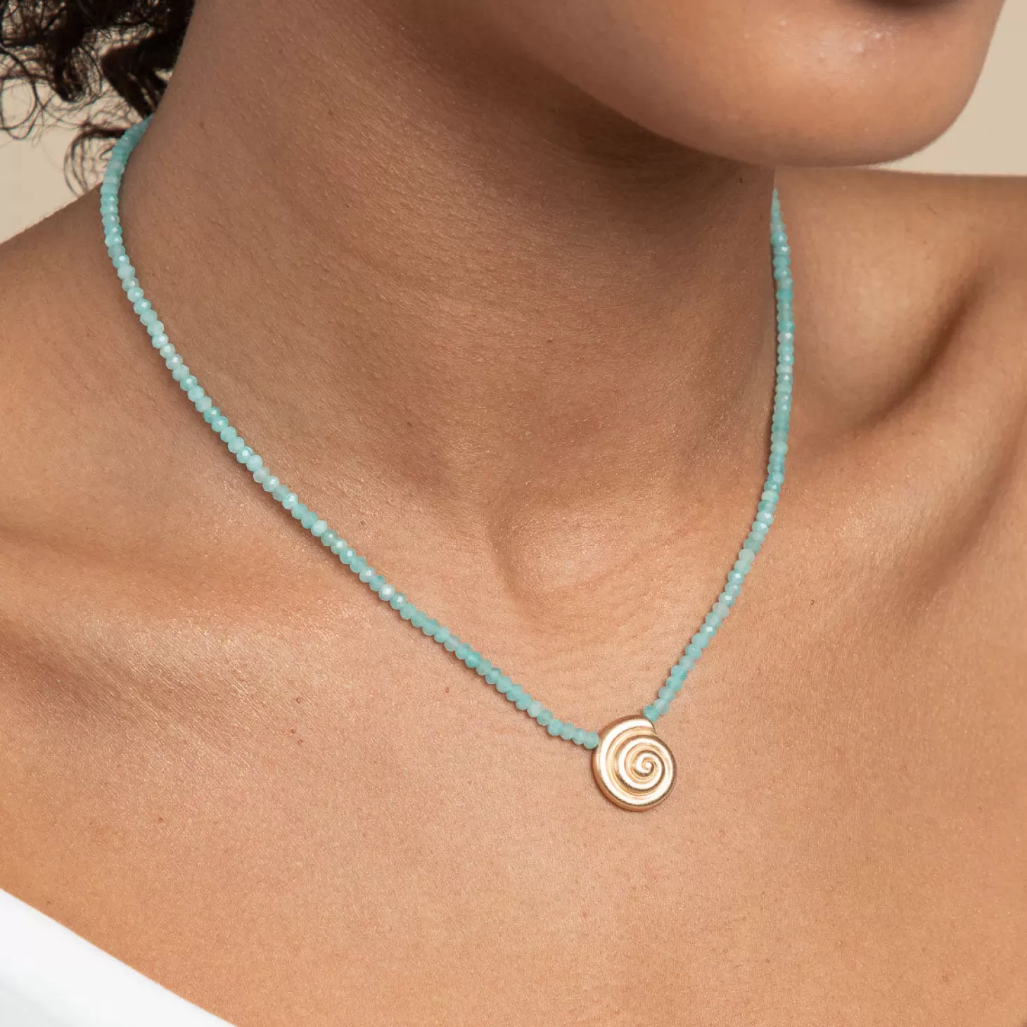 Astrid & Miyu Amazonite Shell Pendant Necklace In Gold 18K Gold Plated Clearance