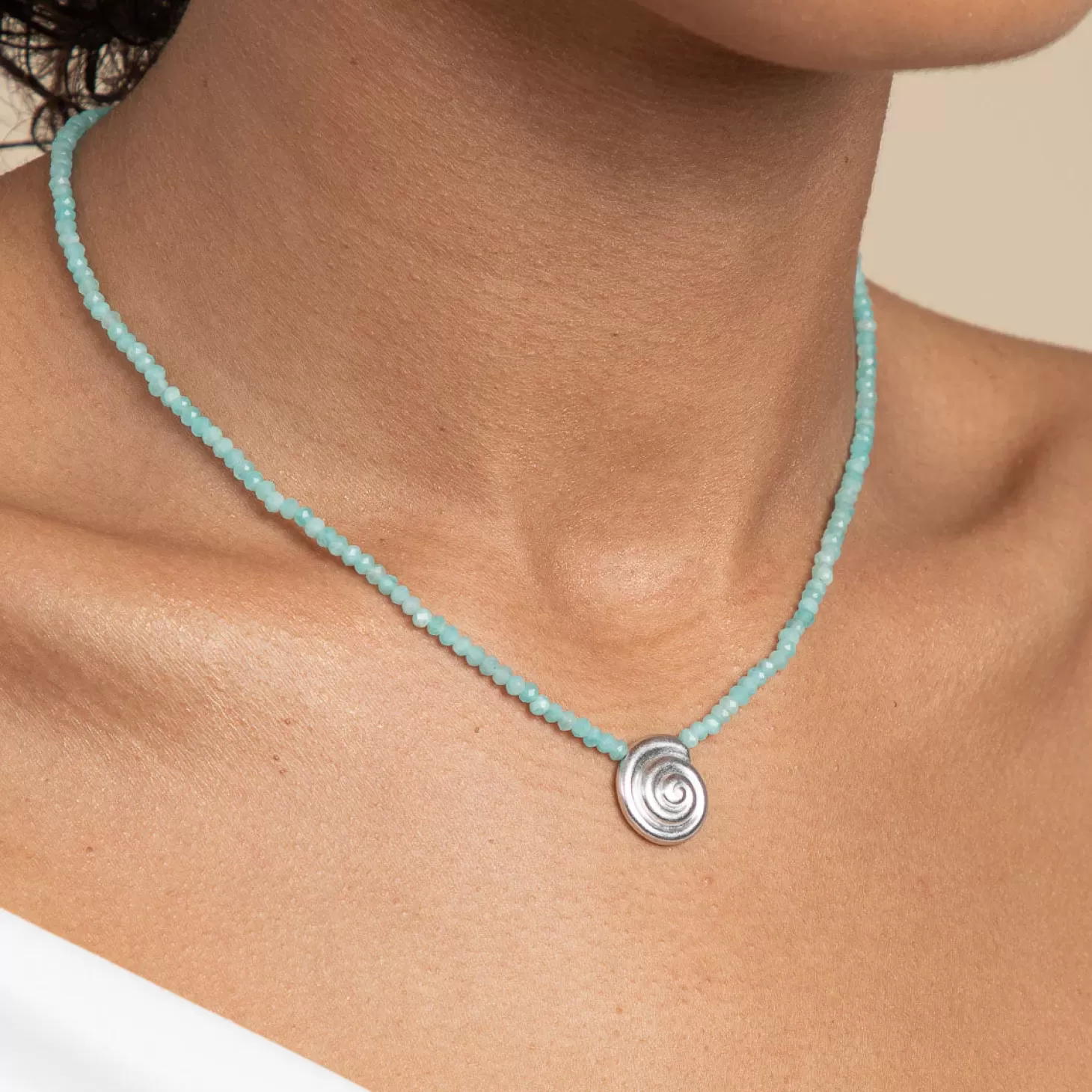 Astrid & Miyu Amazonite Shell Pendant Necklace In Silver Rhodium Plated Outlet