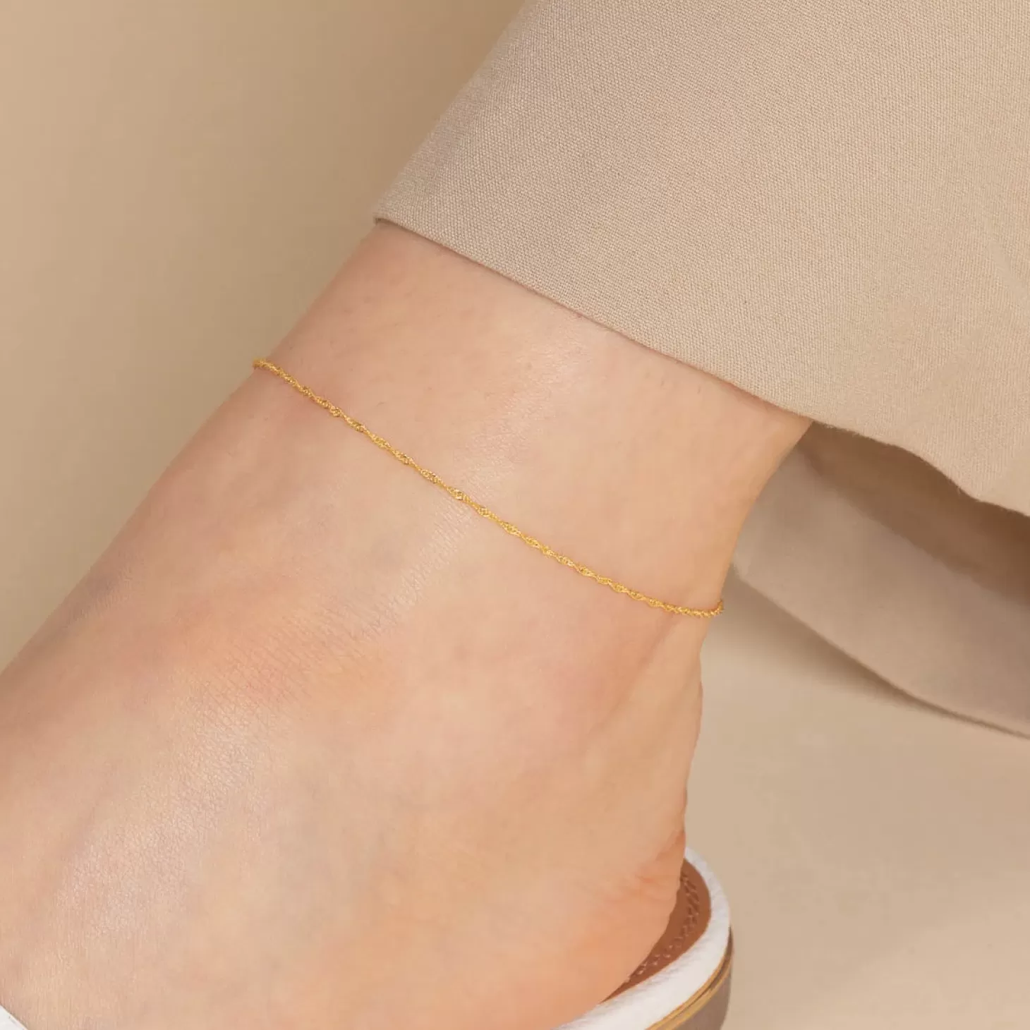 Astrid & Miyu Astrid Chain Anklet In Solid Gold 9K Gold Fashion