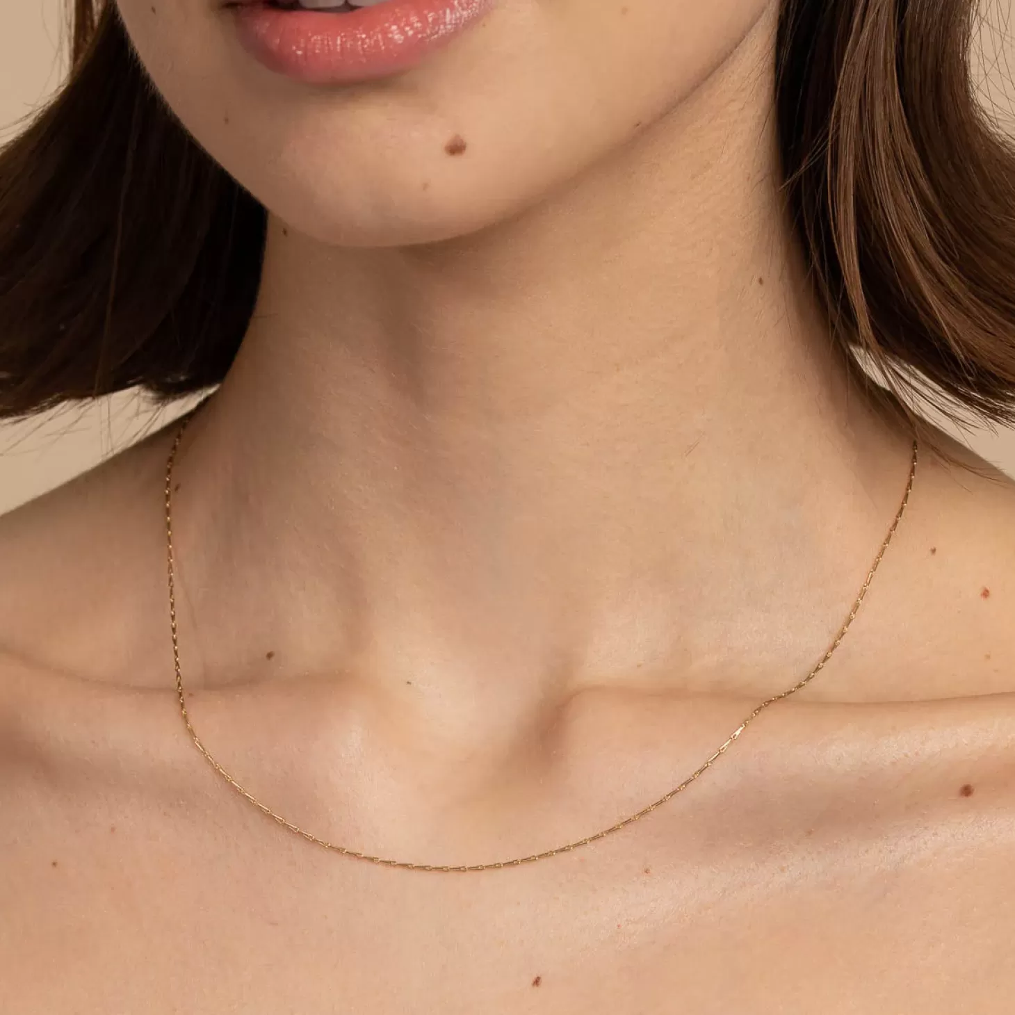 Astrid & Miyu Marylebone Chain Necklace In Solid Gold 9K Gold Shop
