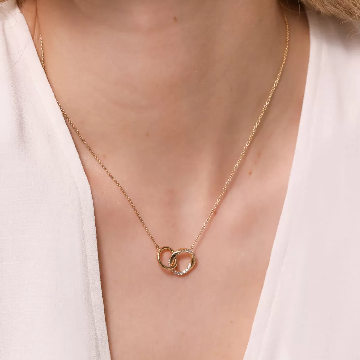 Astrid & Miyu Orbit Crystal Chain Necklace In Gold 18K Gold Plated Sterling Silver Best