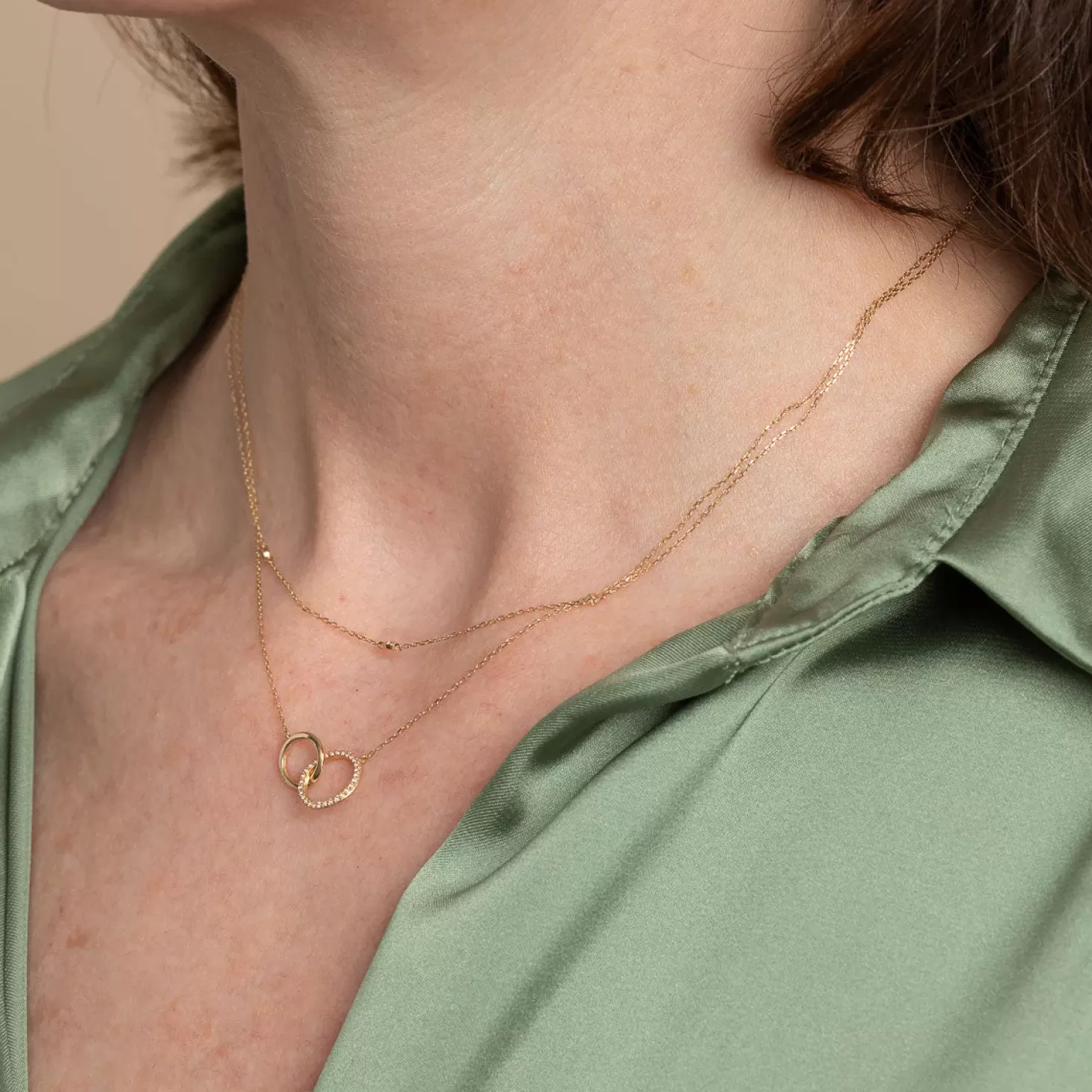 Astrid & Miyu Orbit Topaz Necklace In Solid Gold 9K Gold Discount