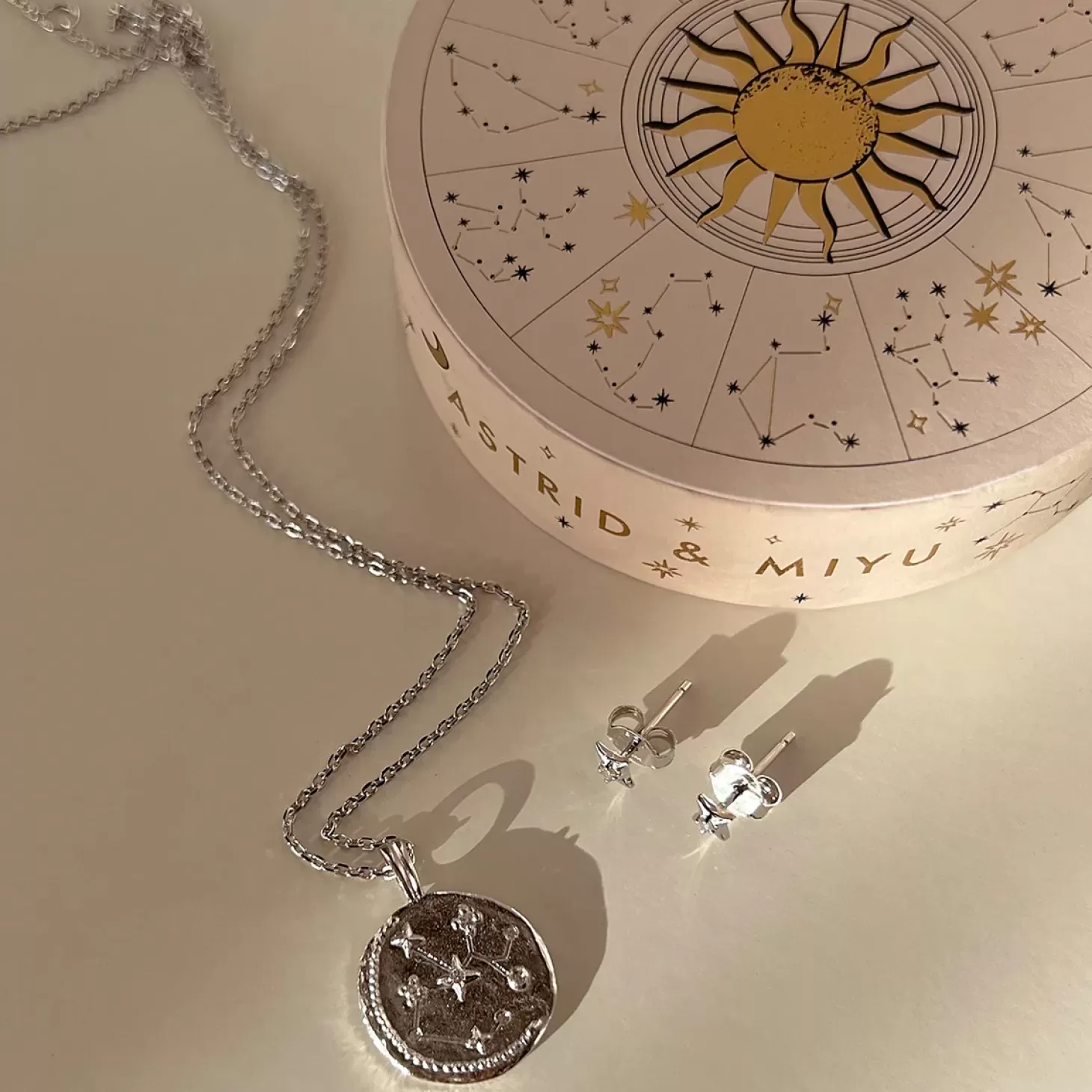 Astrid & Miyu Zodiac Gift Set In Silver Rhodium Plated Sterling Silver Fashion